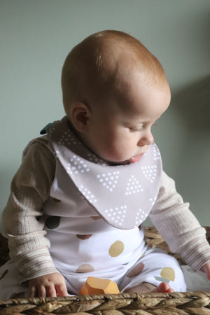 Triangle Dots Bib